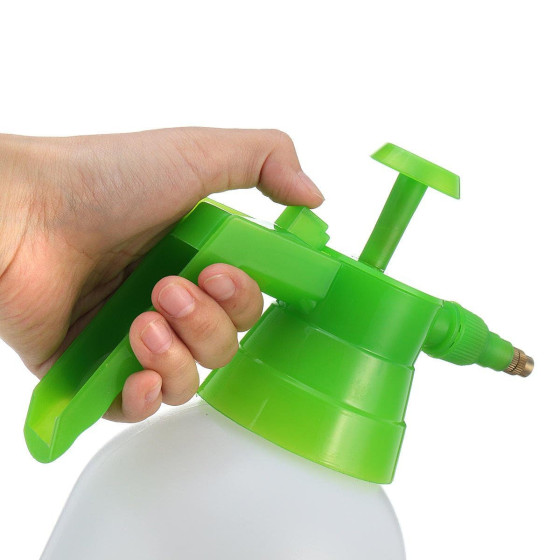 2 Litre Water Sprayer Hand-held Pump Pressure Garden Sprayer